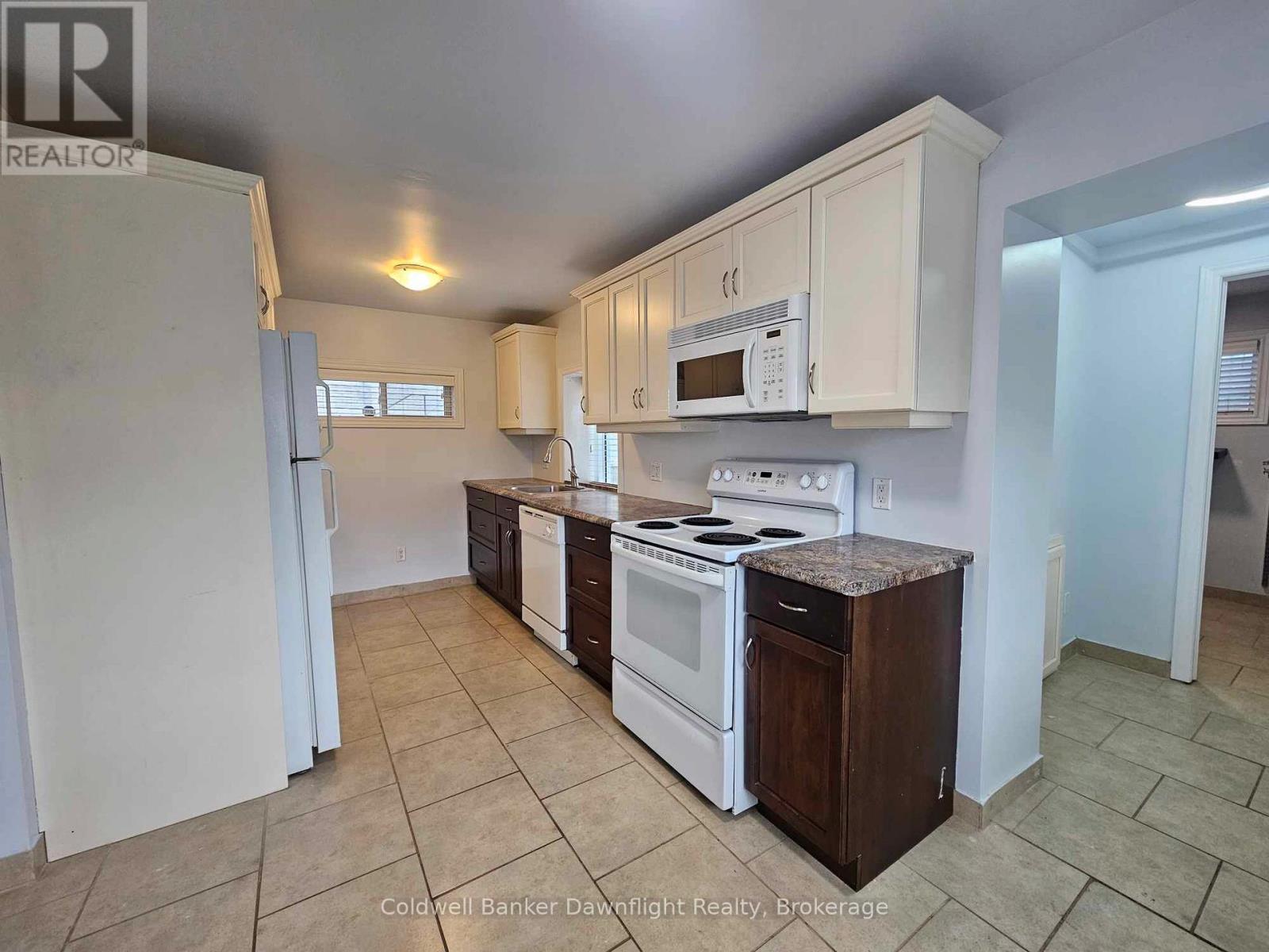 322 William Street, South Huron, Ontario  N0M 1S2 - Photo 2 - X12452532