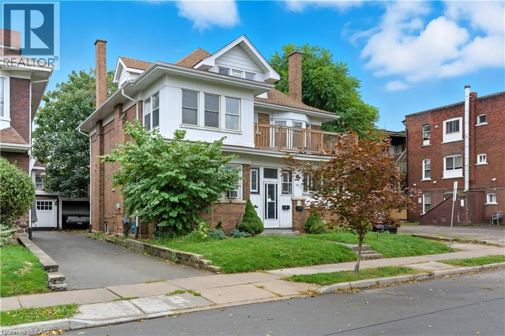 93 BARNESDALE Boulevard, Hamilton, Ontario