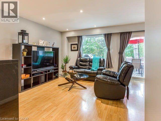 1004 Elizabeth Place Unit# Main & Upper, Oakville, Ontario  L6H 3H8 - Photo 2 - 40777682