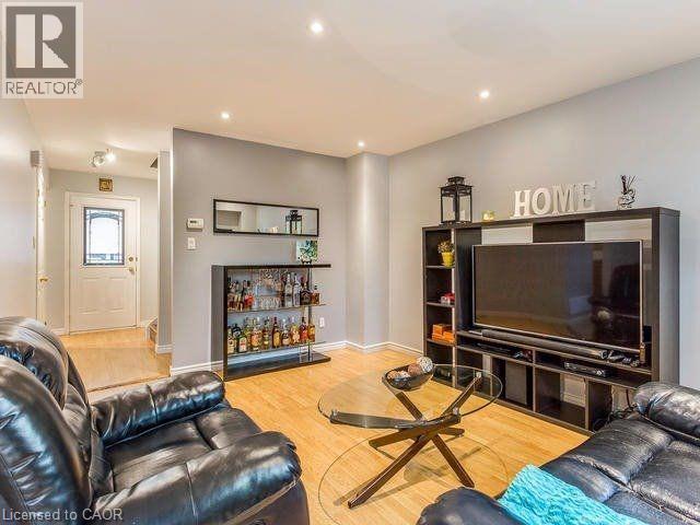 1004 Elizabeth Place Unit# Main & Upper, Oakville, Ontario  L6H 3H8 - Photo 3 - 40777682