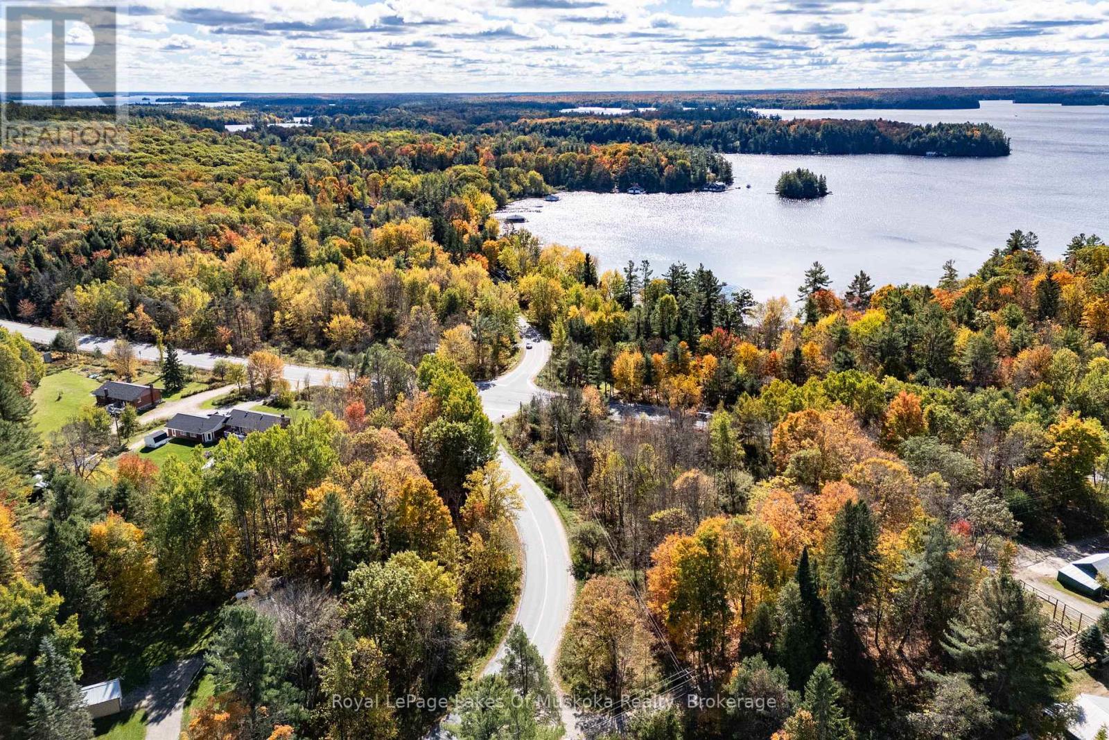 1015 Hewlitt Road, Muskoka Lakes, Ontario  P1L 0J4 - Photo 8 - X12453677