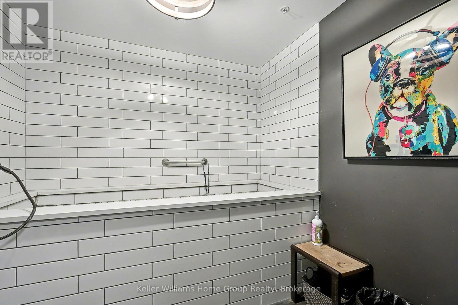 205 - 63 Arthur Street S, Guelph, Ontario  N1E 0A8 - Photo 38 - X12453721