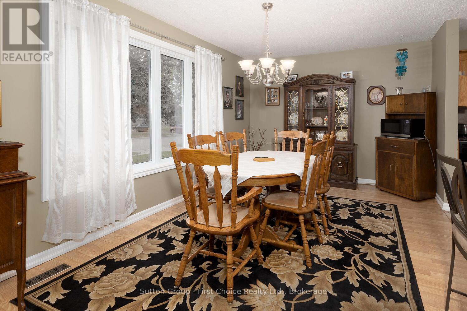 67 Dixon Road, Stratford, Ontario  N5A 6X9 - Photo 18 - X12453815
