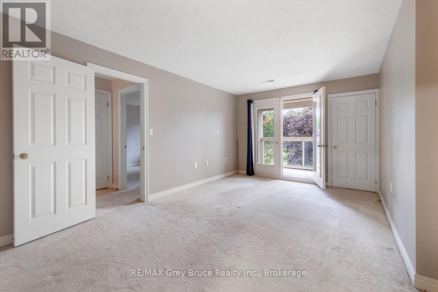 2555 Unit 410 3rd Ave Avenue, Owen Sound, Ontario  N4K 6T8 - Photo 23 - X12453912