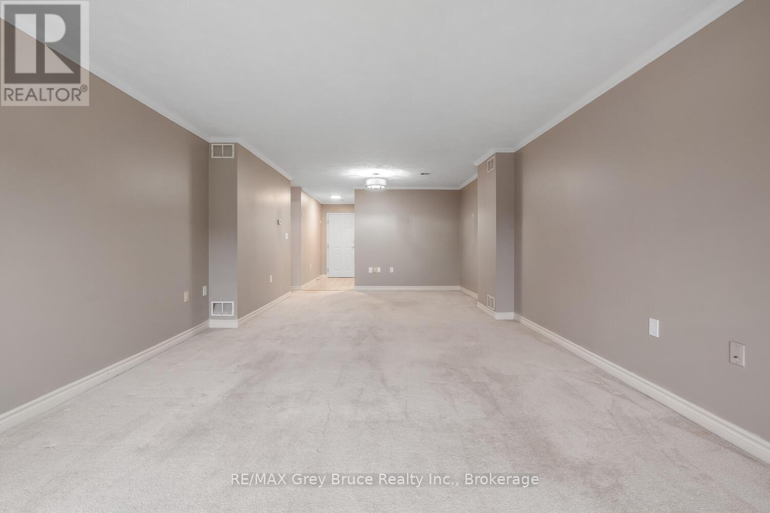 2555 Unit 410 3rd Ave Avenue, Owen Sound, Ontario  N4K 6T8 - Photo 34 - X12453912