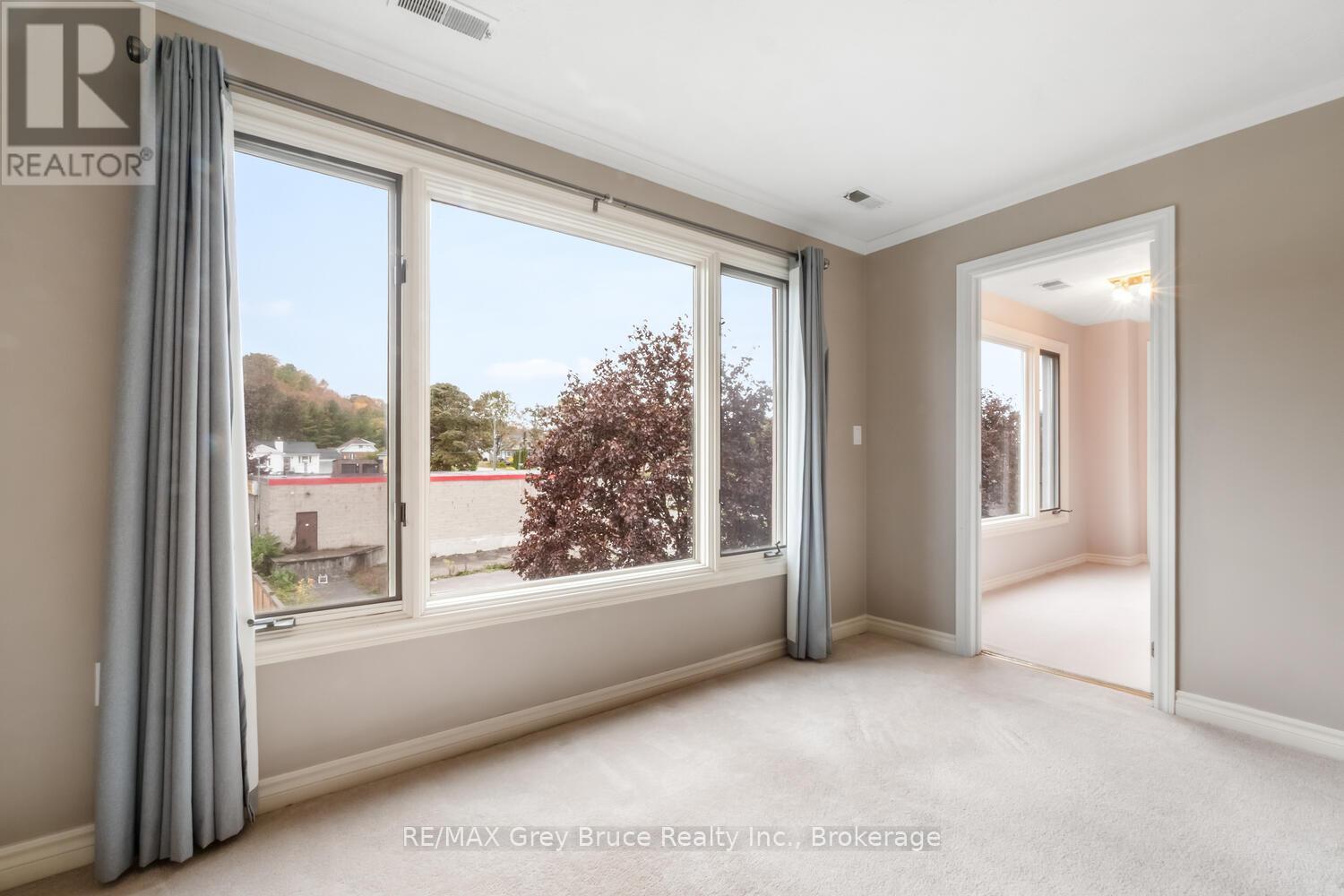 2555 Unit 410 3rd Ave Avenue, Owen Sound, Ontario  N4K 6T8 - Photo 37 - X12453912