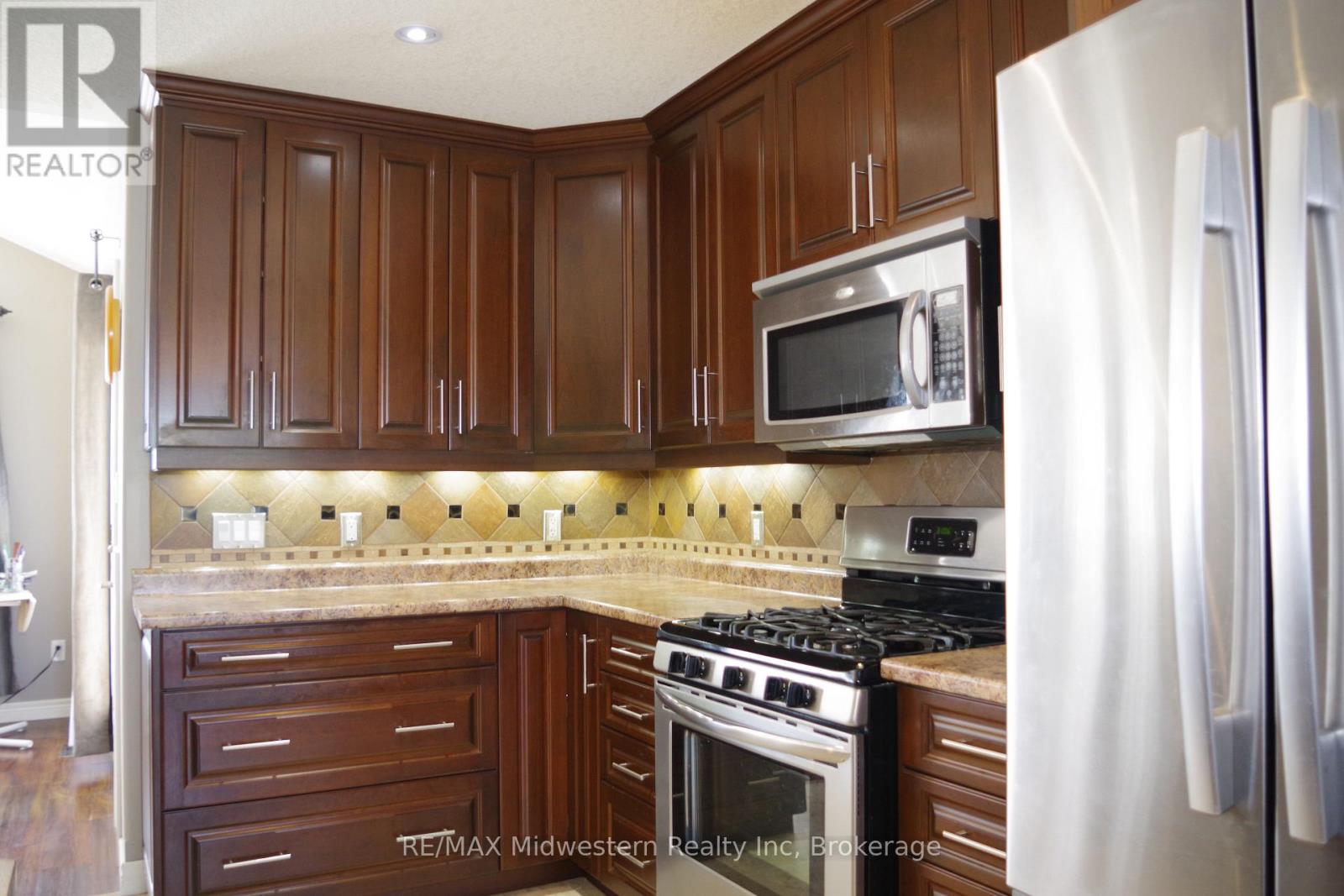 161 Brock Street, West Perth, Ontario  N0K 1P0 - Photo 12 - X12454297