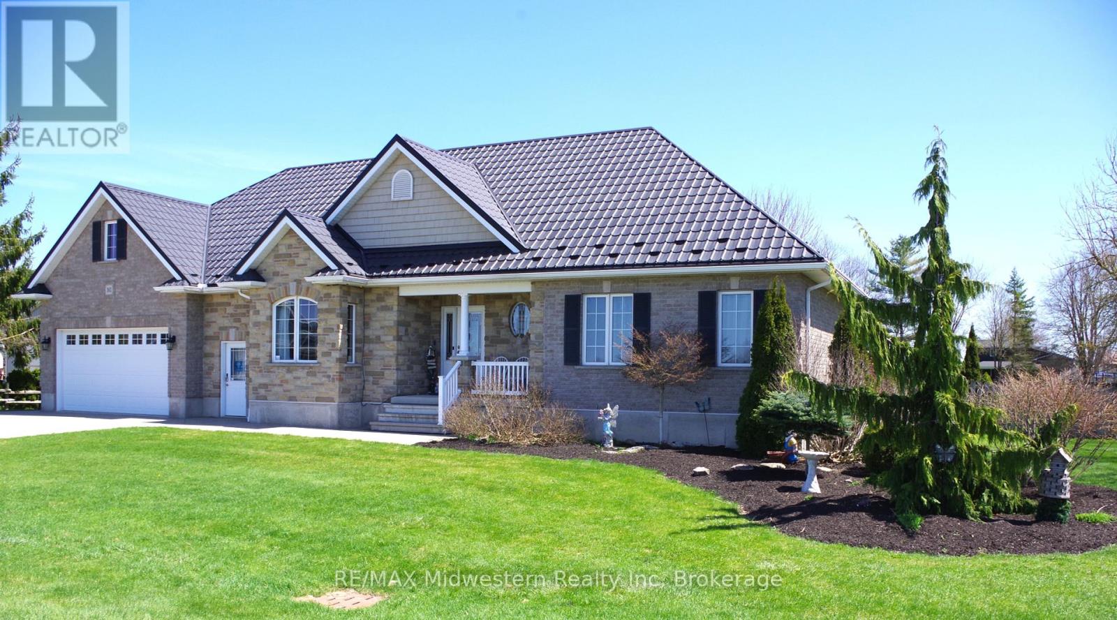 161 Brock Street, West Perth, Ontario  N0K 1P0 - Photo 2 - X12454297