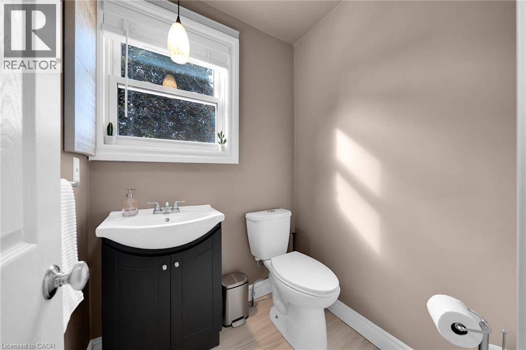 350 Pottruff Road N, Hamilton, Ontario  L8H 2M4 - Photo 13 - 40777920