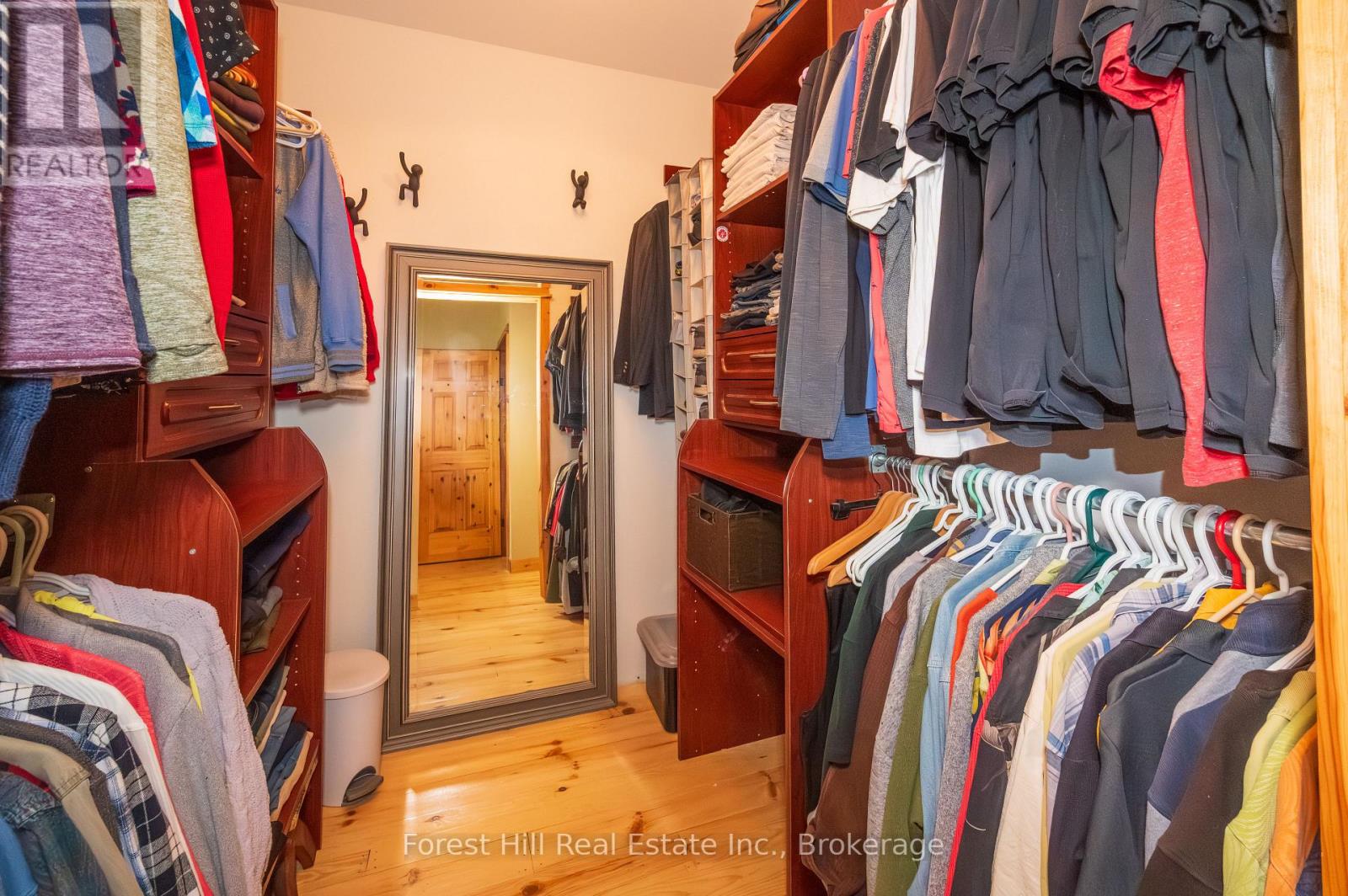 1289 Delbrooke Road, Lake Of Bays, Ontario  P0H 1H0 - Photo 30 - X12454411