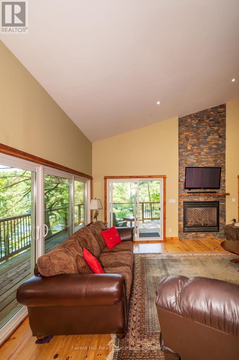 1289 Delbrooke Road, Lake Of Bays, Ontario  P0H 1H0 - Photo 41 - X12454411