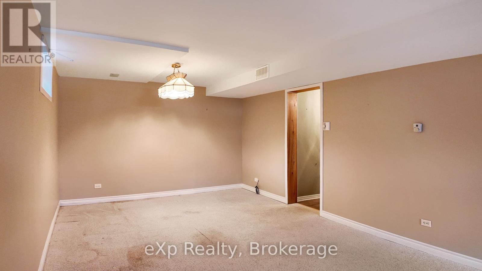 69 8th Street, Hanover, Ontario  N4N 1J1 - Photo 25 - X12454421