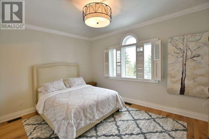 129 Blueski George Crescent, Blue Mountains, Ontario  L9Y 0S9 - Photo 30 - X12454792