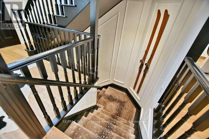 129 Blueski George Crescent, Blue Mountains, Ontario  L9Y 0S9 - Photo 36 - X12454792