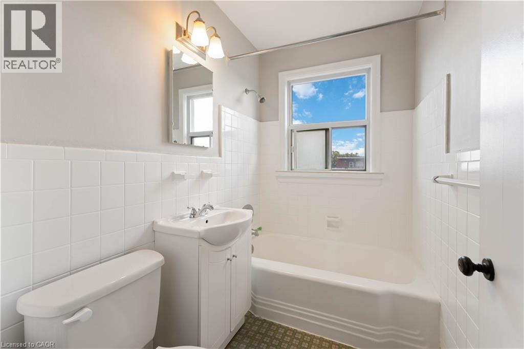 2189 King Street E Unit# 12, Hamilton, Ontario  L8K 1W8 - Photo 16 - 40777318
