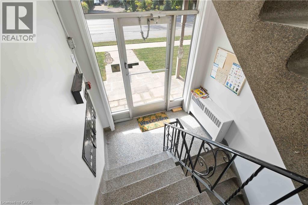 2189 King Street E Unit# 2, Hamilton, Ontario  L8K 1W8 - Photo 4 - 40777249