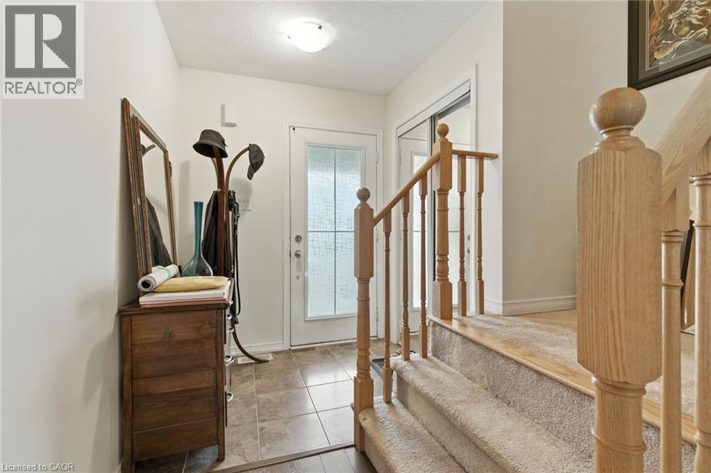 245 Powell Road, Brantford, Ontario  N3T 0J3 - Photo 3 - 40777887