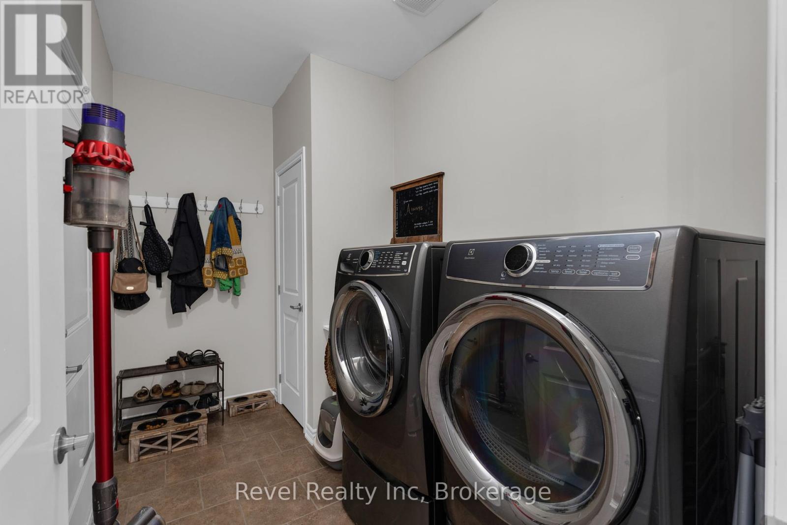 413 Russ Howard Drive, Midland, Ontario  L4R 0A6 - Photo 15 - S12454949