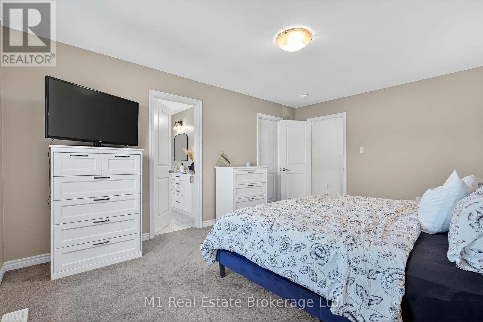 43 Harpin Way W, Centre Wellington, Ontario  N1M 0H7 - Photo 22 - X12454888