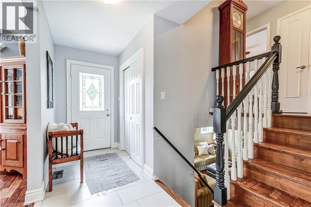 5203 Broughton Crescent, Burlington, Ontario  L7L 3C1 - Photo 4 - 40775605
