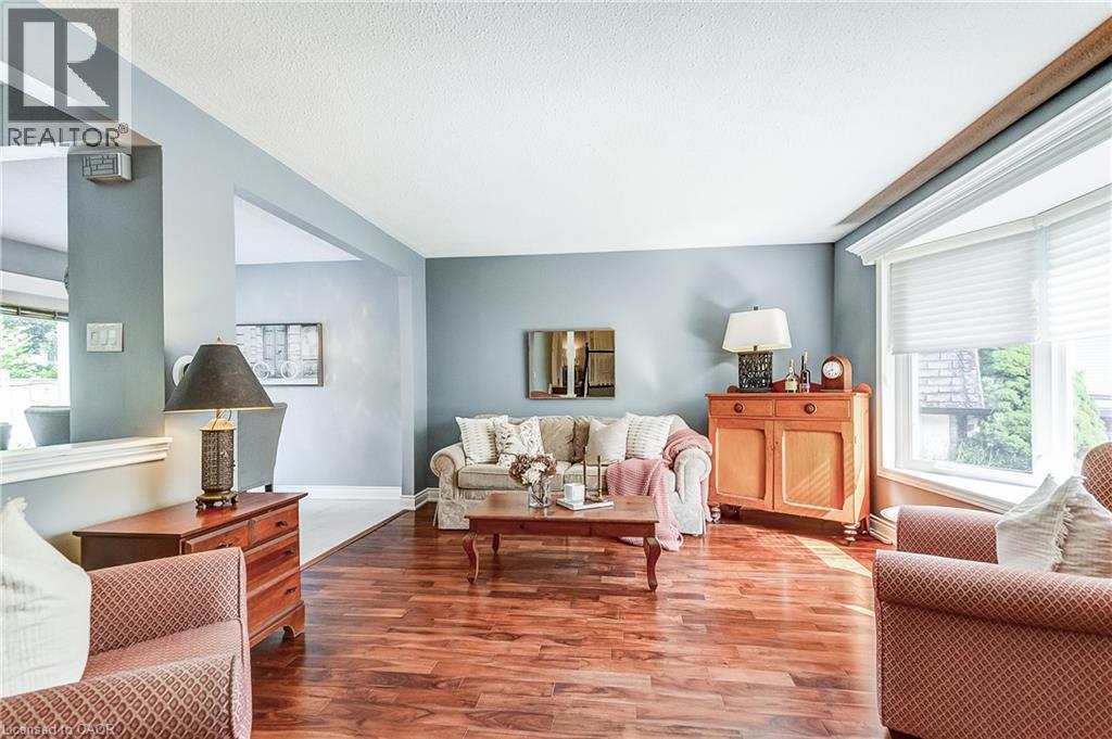 5203 Broughton Crescent, Burlington, Ontario  L7L 3C1 - Photo 6 - 40775605