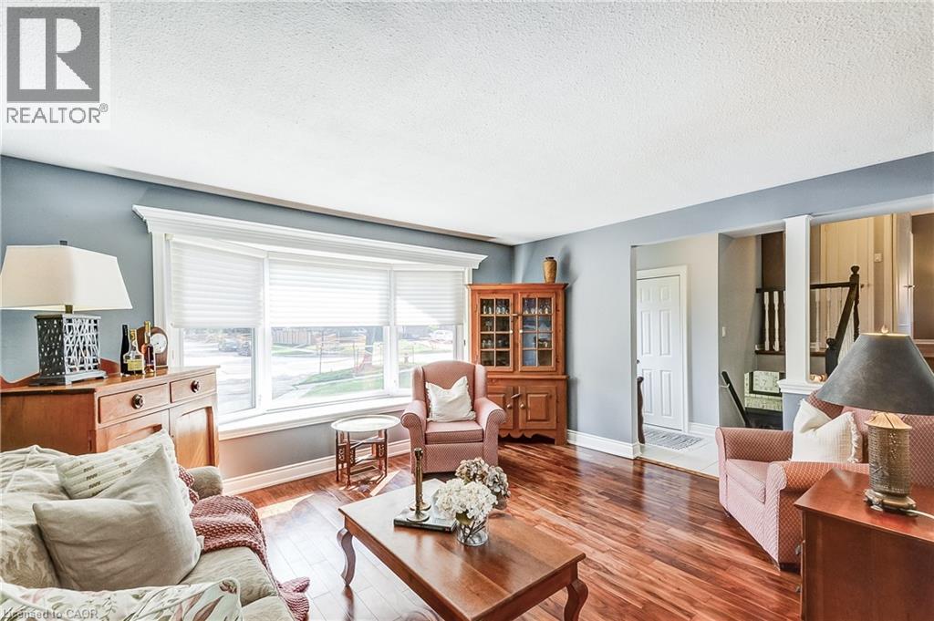 5203 Broughton Crescent, Burlington, Ontario  L7L 3C1 - Photo 7 - 40775605