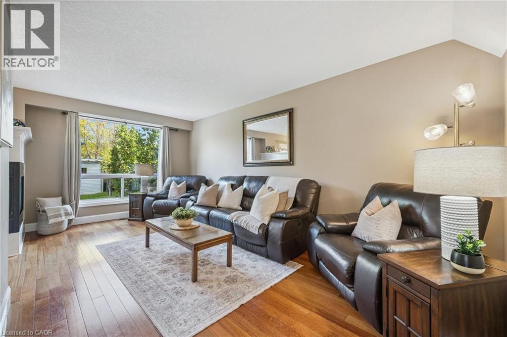 690 Coldstream Drive, Waterloo, Ontario  N2V 2J1 - Photo 6 - 40777873