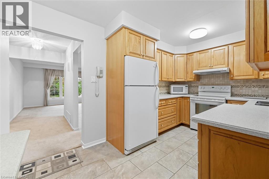2400 Eaglesfield Drive, Burlington, Ontario  L7P 3V5 - Photo 14 - 40777700