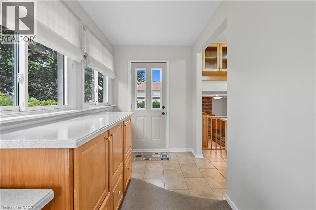 2400 Eaglesfield Drive, Burlington, Ontario  L7P 3V5 - Photo 18 - 40777700
