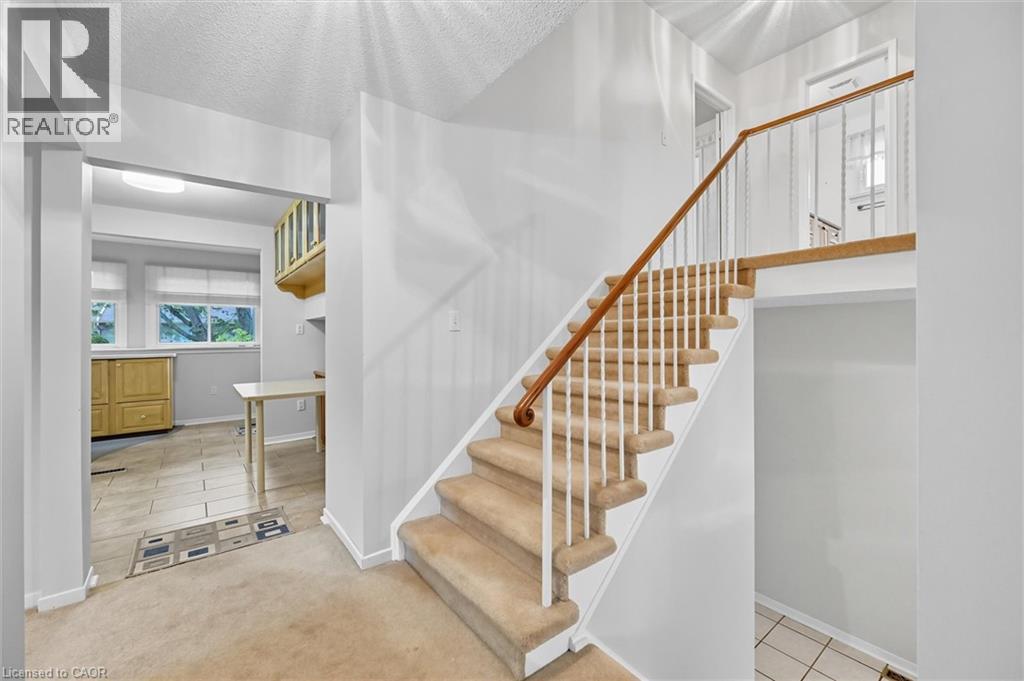 2400 Eaglesfield Drive, Burlington, Ontario  L7P 3V5 - Photo 8 - 40777700