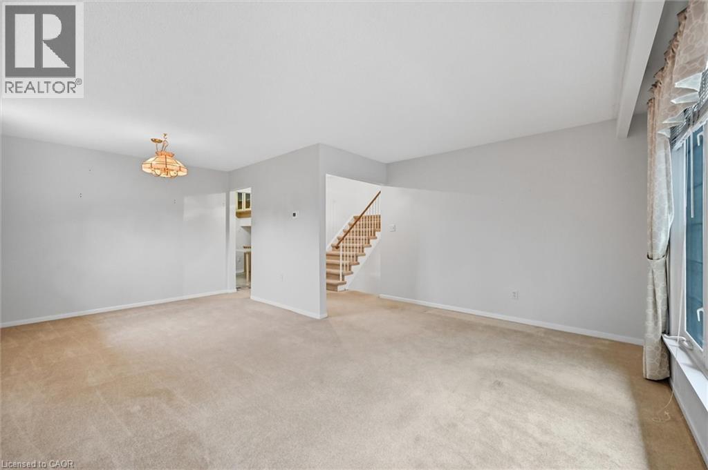 2400 Eaglesfield Drive, Burlington, Ontario  L7P 3V5 - Photo 9 - 40777700