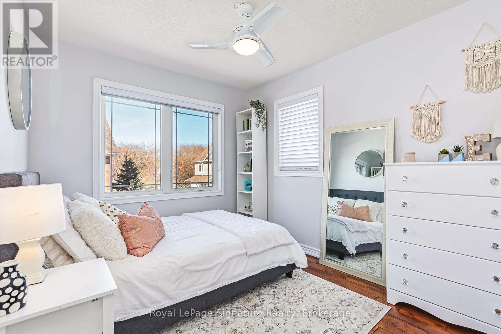 14 Montclair Mews, Collingwood, Ontario  L9Y 0J7 - Photo 25 - S12455290
