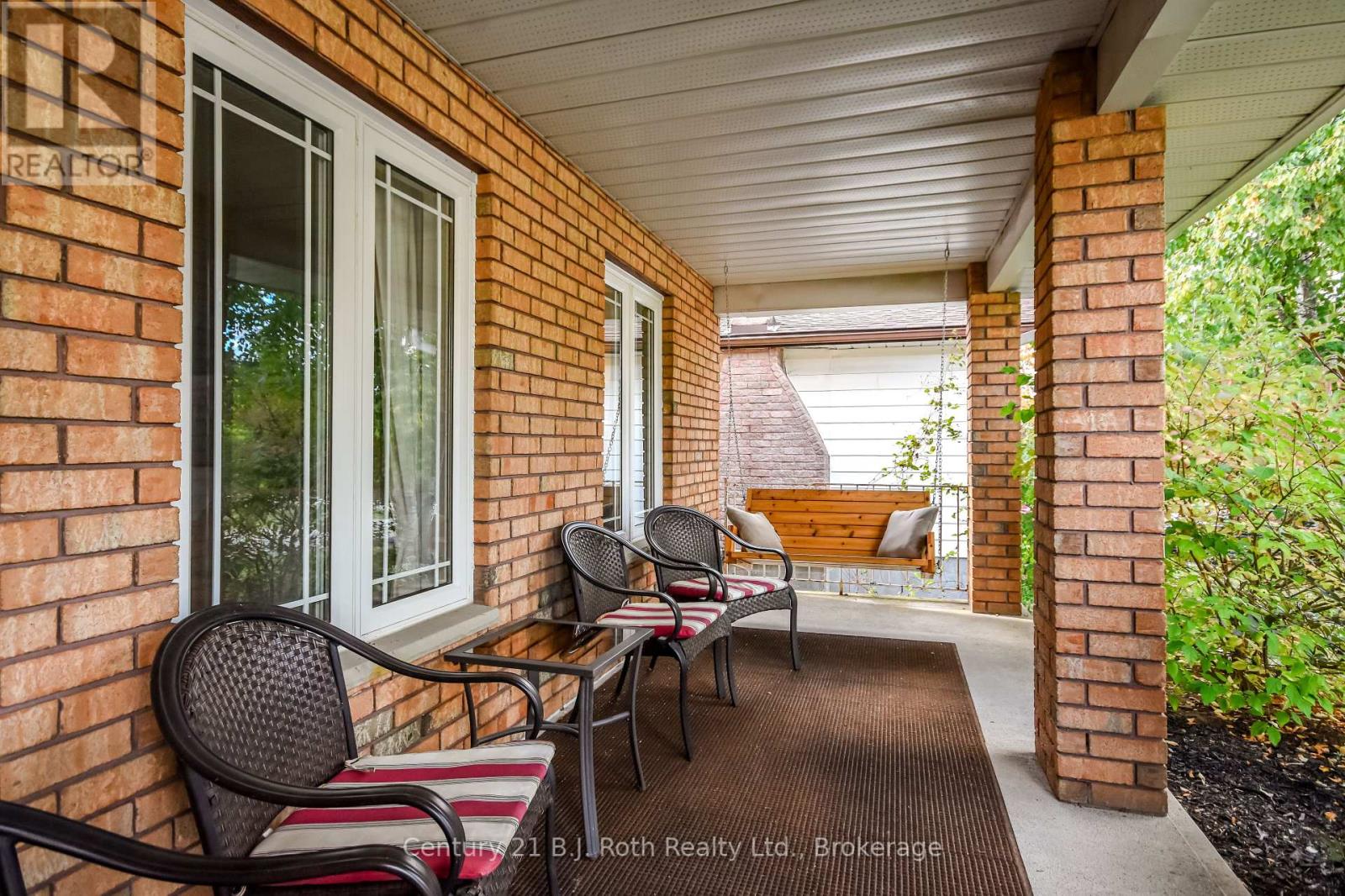 49 Sulky Drive, Penetanguishene, Ontario  L9M 1J4 - Photo 2 - S12455338