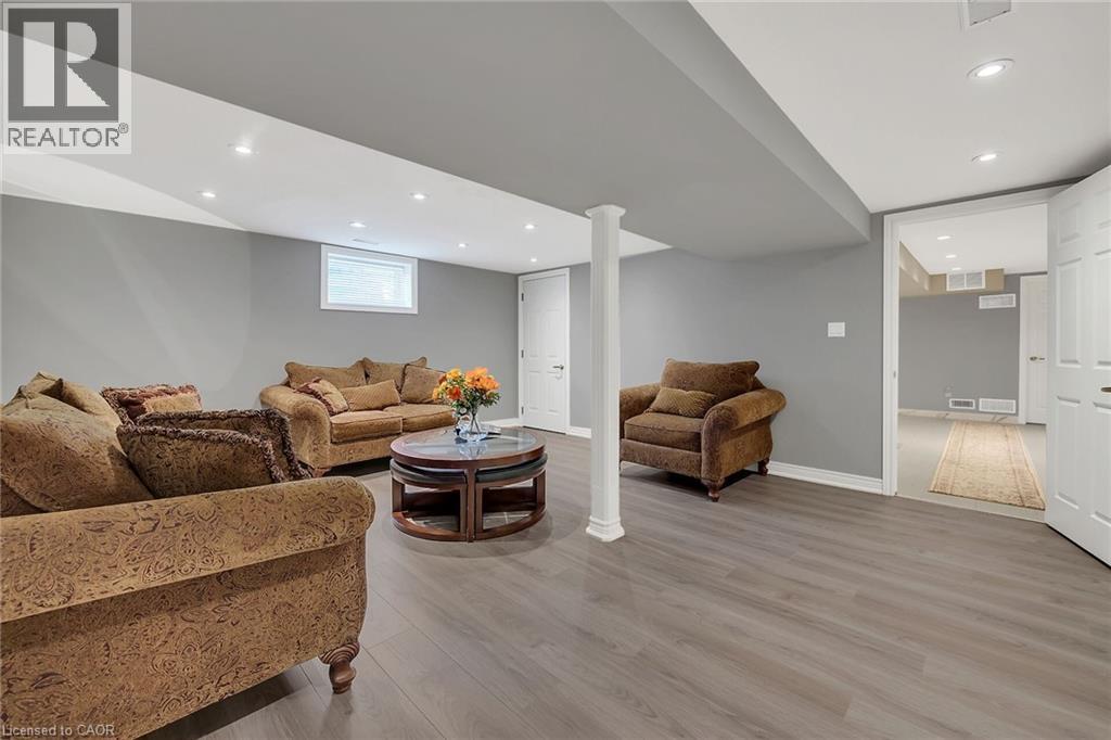 982 Highland Road E, Stoney Creek, Ontario  L8J 3G9 - Photo 34 - 40778078