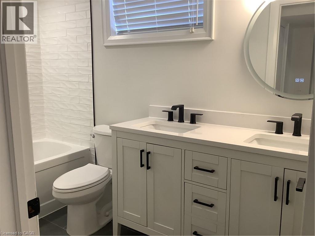 229 West 18th Street, Hamilton, Ontario  L9C 4H1 - Photo 9 - 40778072