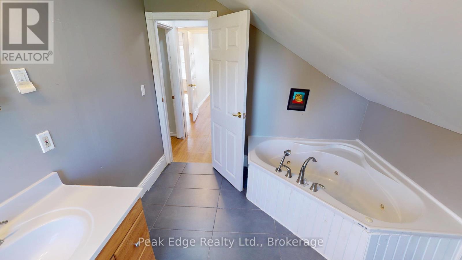 473 Campbell Street, Huron-Kinloss, Ontario  N0G 2H0 - Photo 12 - X12455588