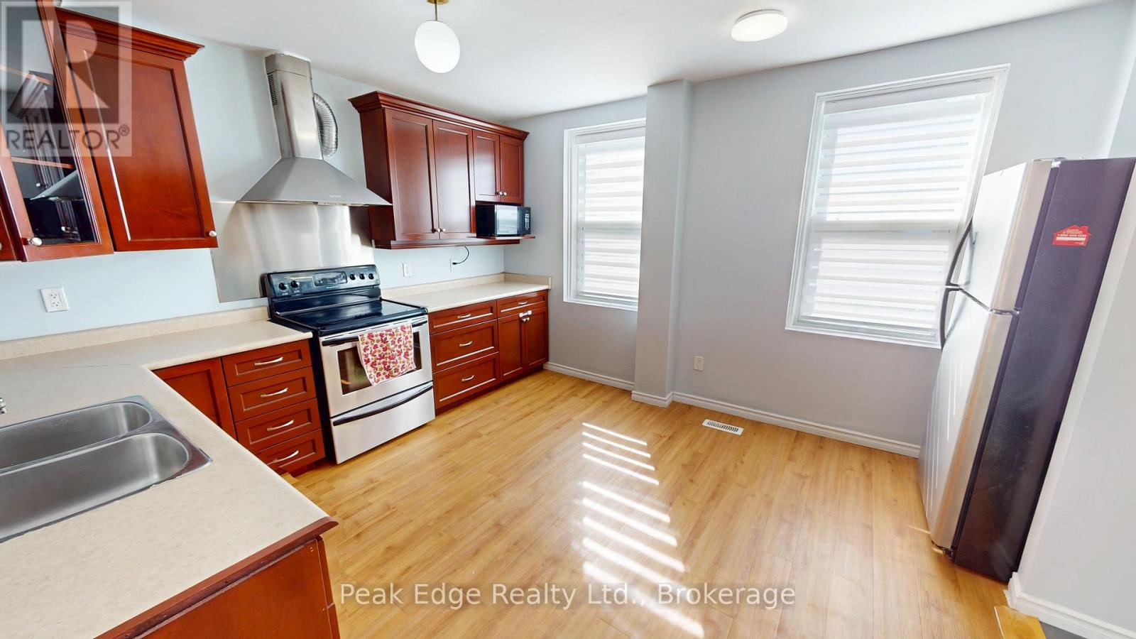 473 Campbell Street, Huron-Kinloss, Ontario  N0G 2H0 - Photo 5 - X12455588