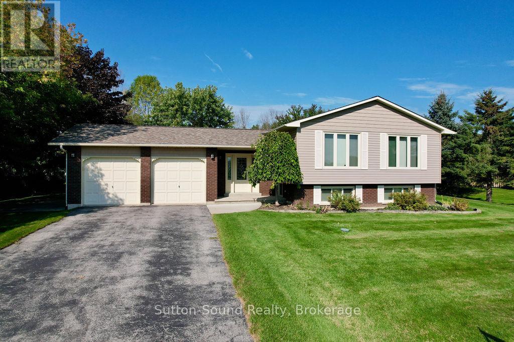 232 Finden Street, Georgian Bluffs, Ontario  N4K 6V5 - Photo 1 - X12456025