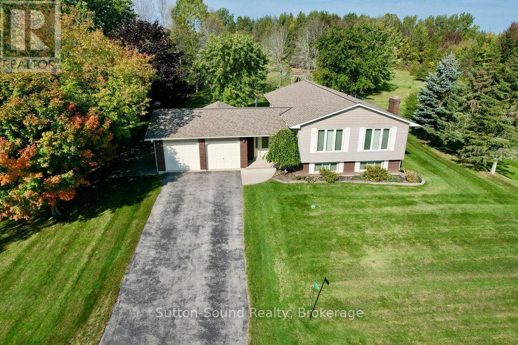 232 Finden Street, Georgian Bluffs, Ontario  N4K 6V5 - Photo 2 - X12456025