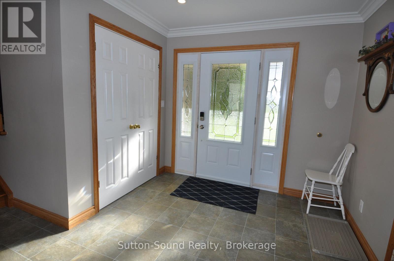 232 Finden Street, Georgian Bluffs, Ontario  N4K 6V5 - Photo 4 - X12456025