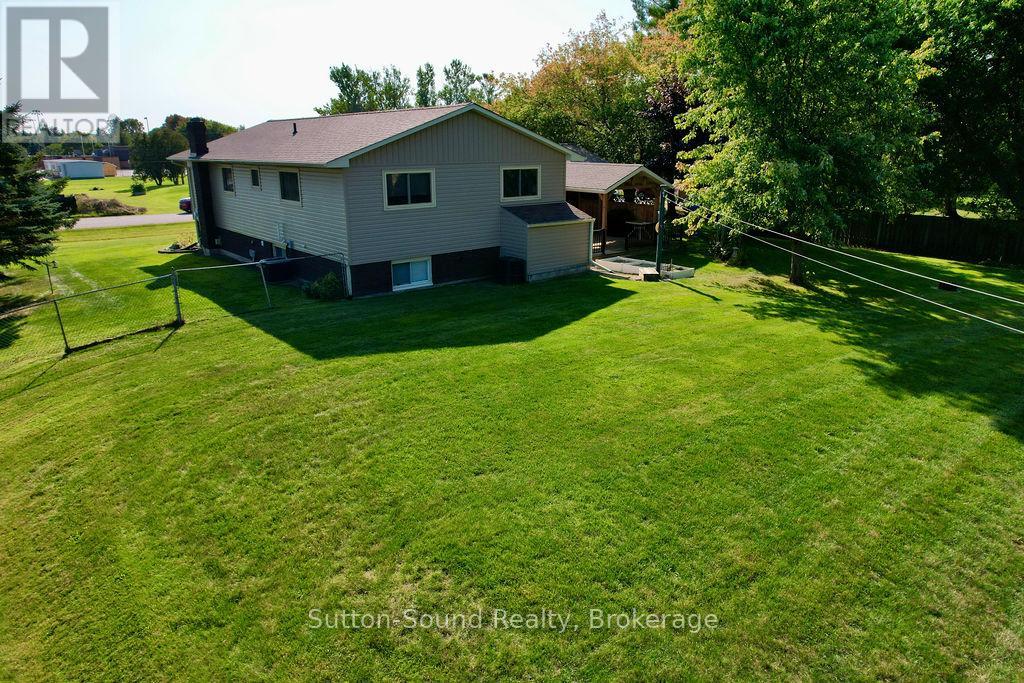 232 Finden Street, Georgian Bluffs, Ontario  N4K 6V5 - Photo 42 - X12456025