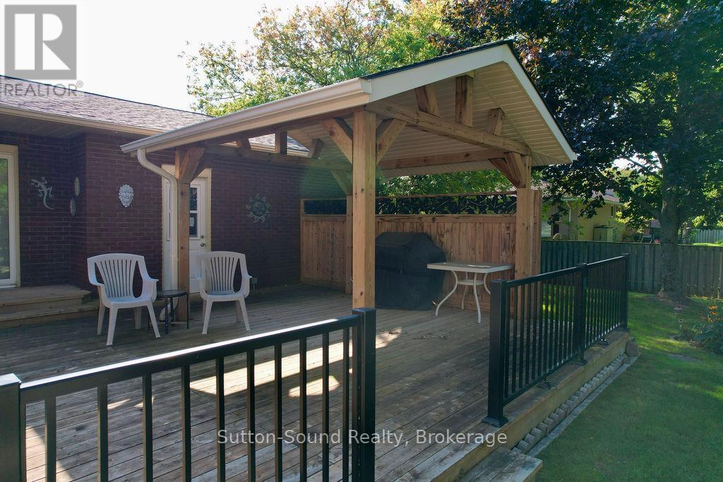 232 Finden Street, Georgian Bluffs, Ontario  N4K 6V5 - Photo 45 - X12456025