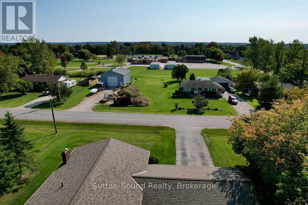 232 Finden Street, Georgian Bluffs, Ontario  N4K 6V5 - Photo 47 - X12456025