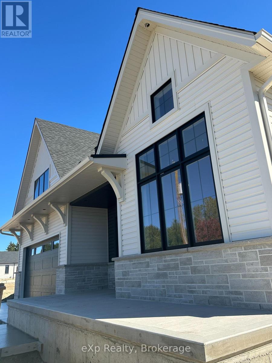 1036 Walton Avenue N, North Perth, Ontario  N4W 3S2 - Photo 3 - X12456108
