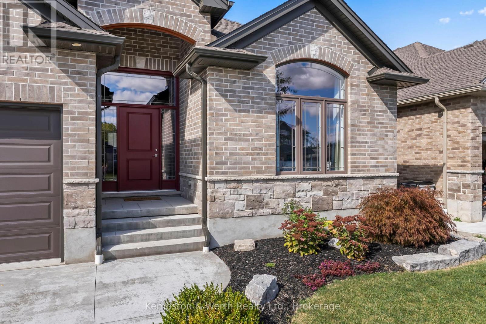 86 Forbes Crescent, North Perth, Ontario  N4W 0B8 - Photo 3 - X12457066