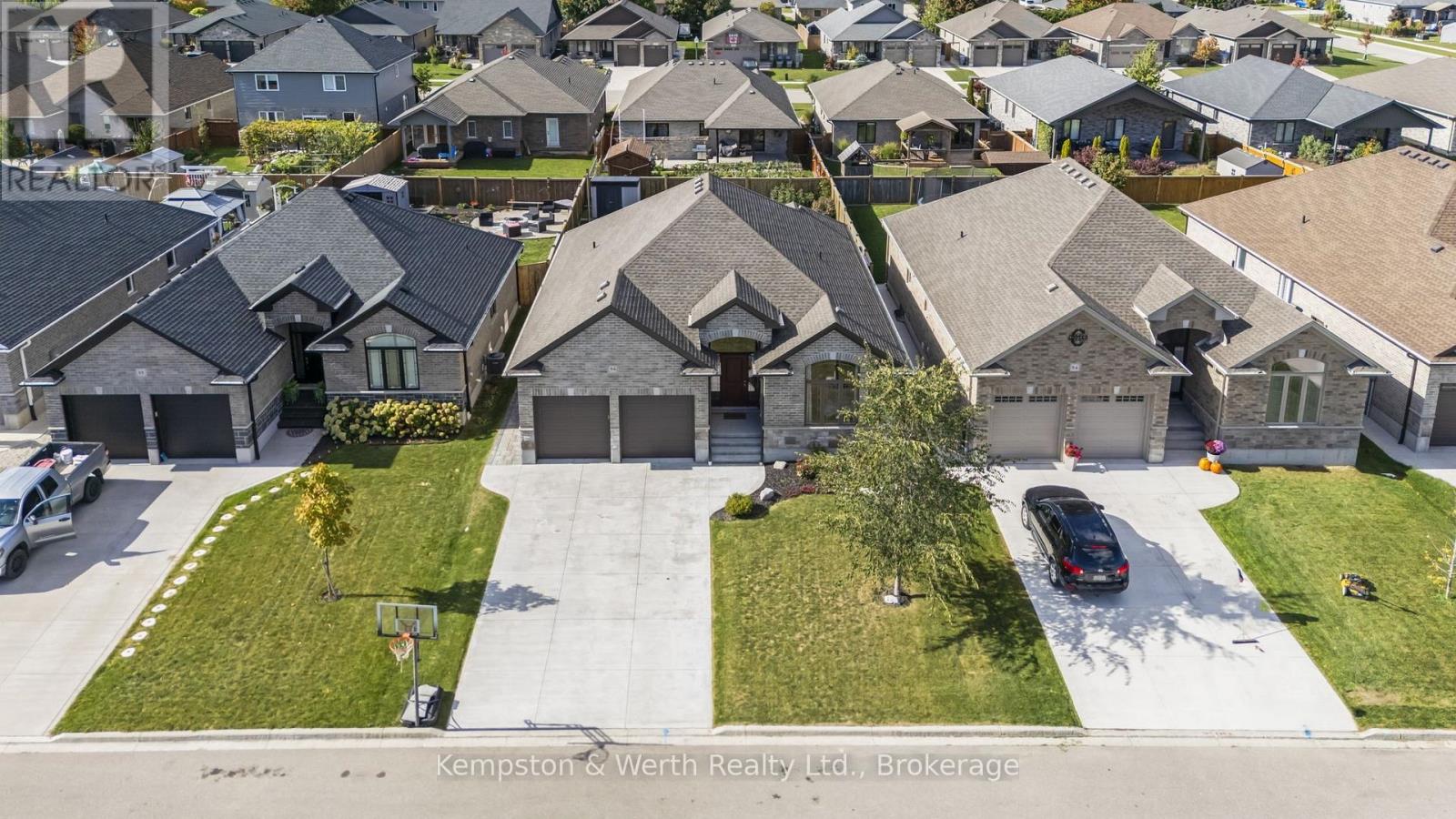 86 Forbes Crescent, North Perth, Ontario  N4W 0B8 - Photo 45 - X12457066