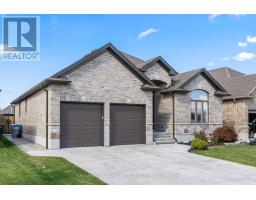 86 FORBES CRESCENT, North Perth, Ontario
