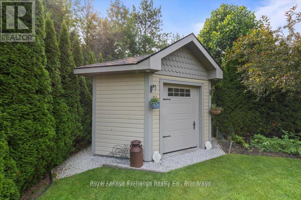 569 Creekwood Drive, Saugeen Shores, Ontario  N0H 2L0 - Photo 35 - X12457429