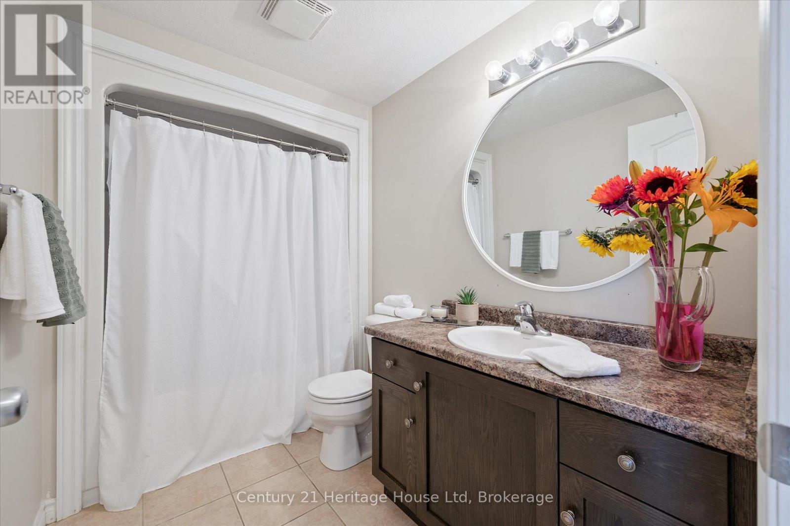 122 Creighton Avenue, Guelph, Ontario  N1E 0H8 - Photo 24 - X12457443
