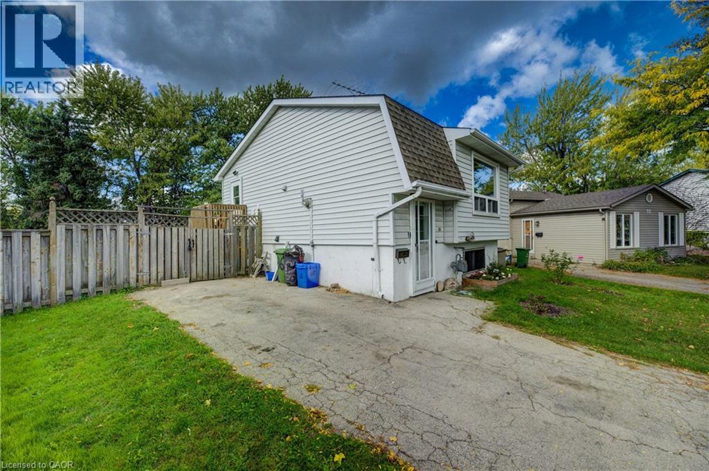 36 Lamb Court, Hamilton, Ontario  L8T 4S9 - Photo 3 - 40778447